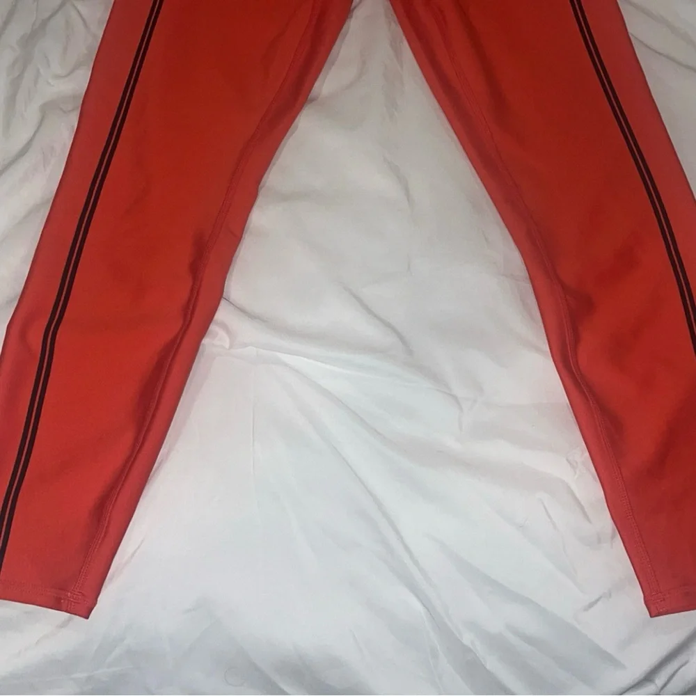 🆕ALO YOGA Airlift High-Waist 7/8 Line Up Legging in Hot Summer